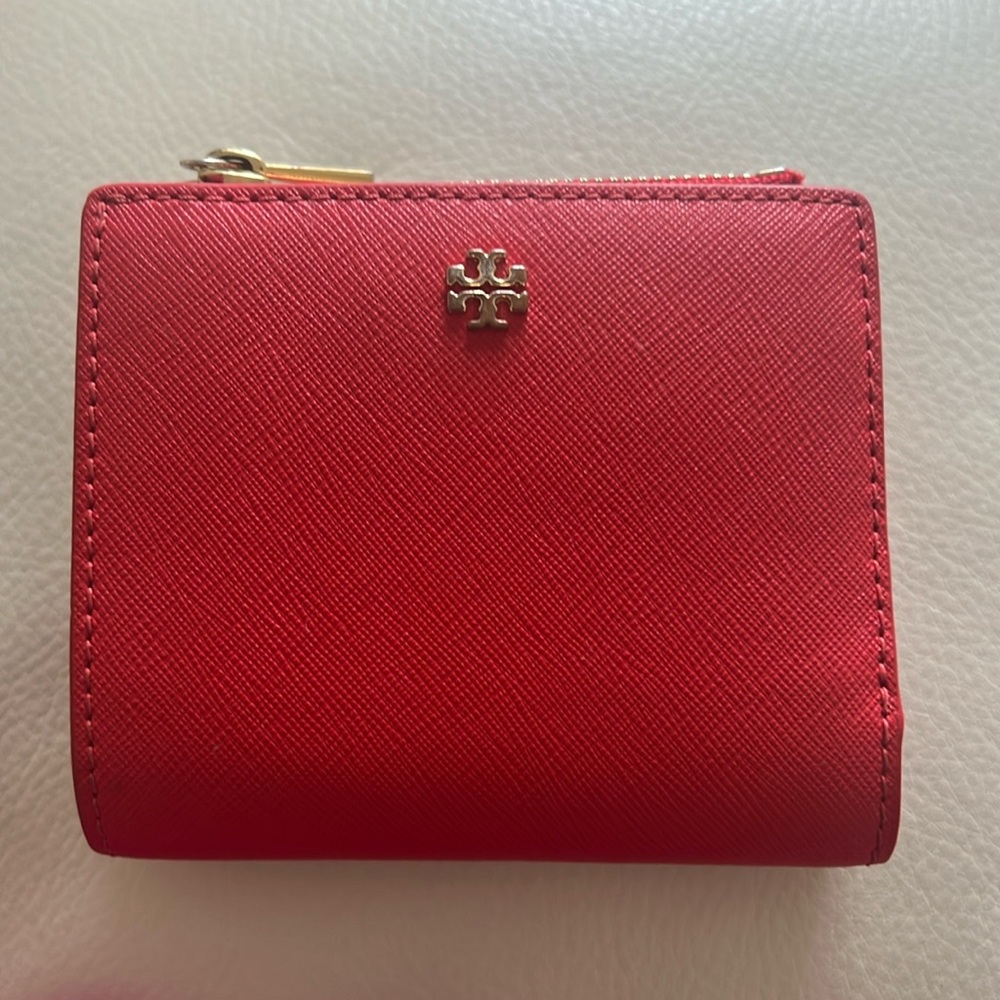 Authentic Tory Burch  BI-FOLD WALLET